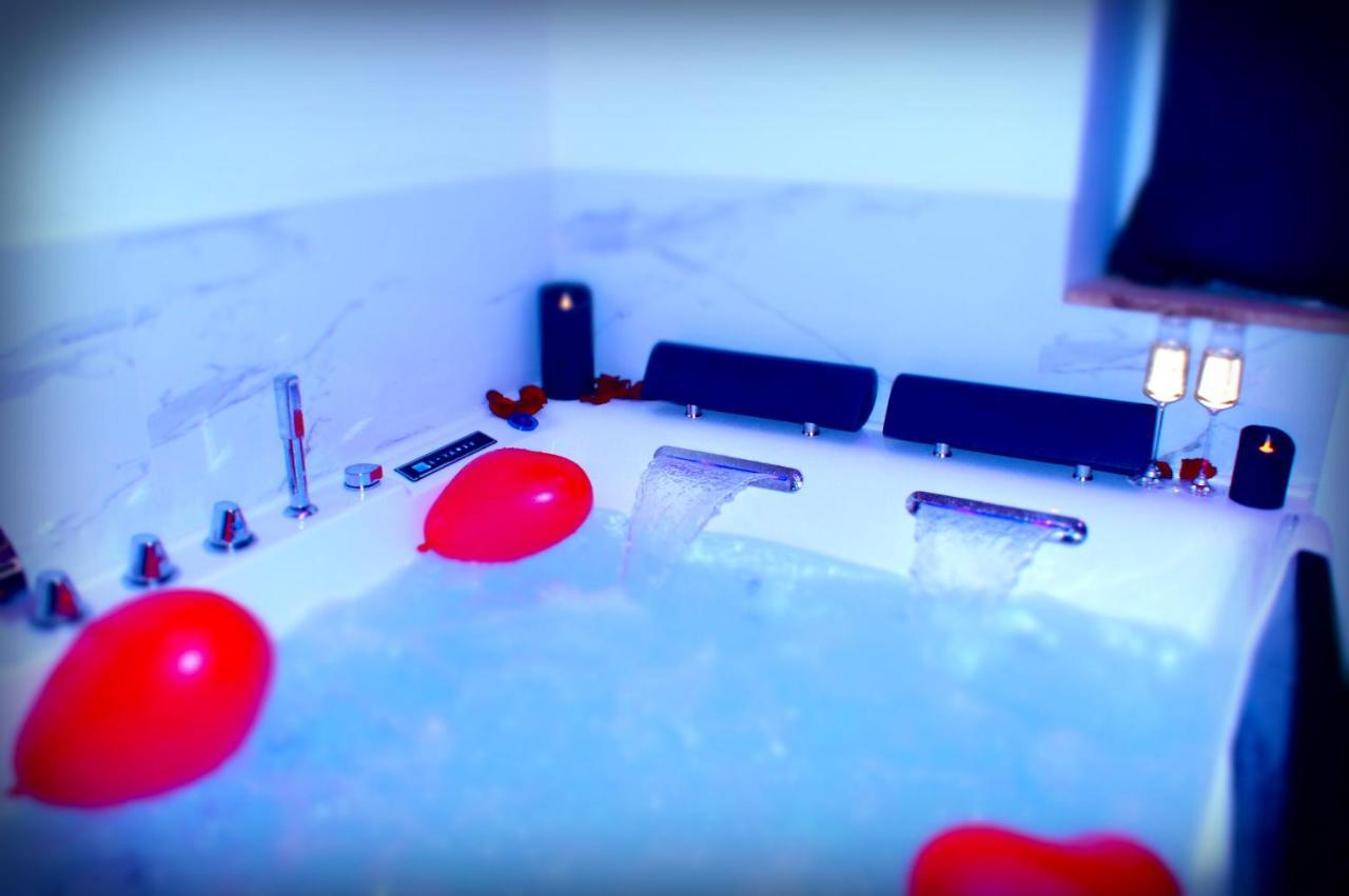 Le Venus - Appartement Spa Privatif Balneo Sauna ديجون المظهر الخارجي الصورة